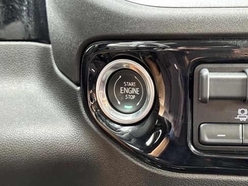 Used 2024 Chevrolet Silverado 1500 LT image 18