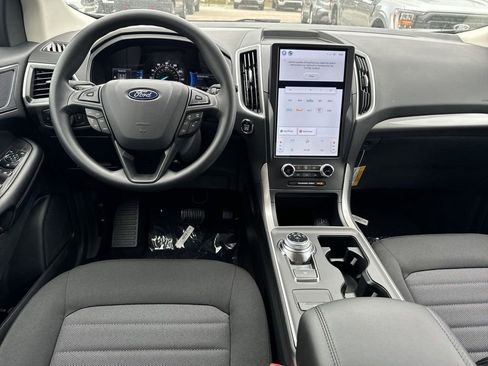 New 2024 Ford Edge SE w/ Black Appearance Package image 5