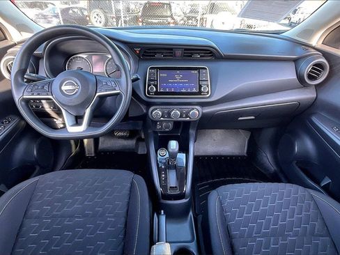 Used 2022 Nissan Kicks S image 13