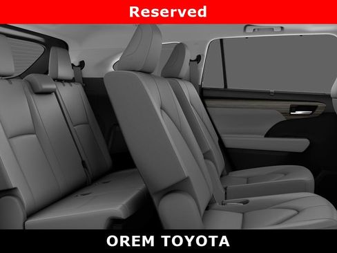New 2026 Toyota Highlander Limited image 21