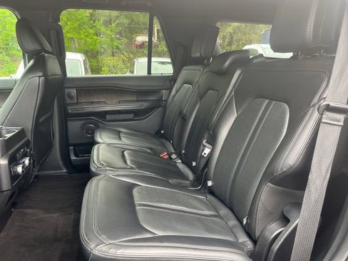 Used 2021 Ford Expedition Limited AWD/4WD image 17
