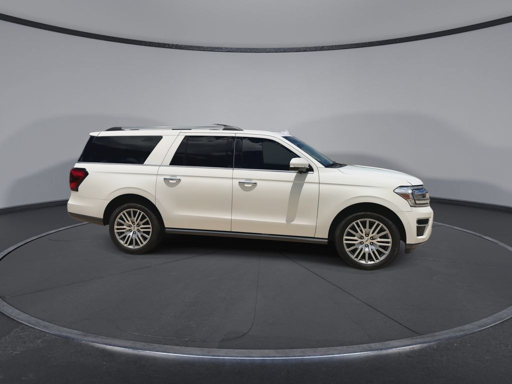 Used 2022 Ford Expedition Max Limited AWD/4WD image 2