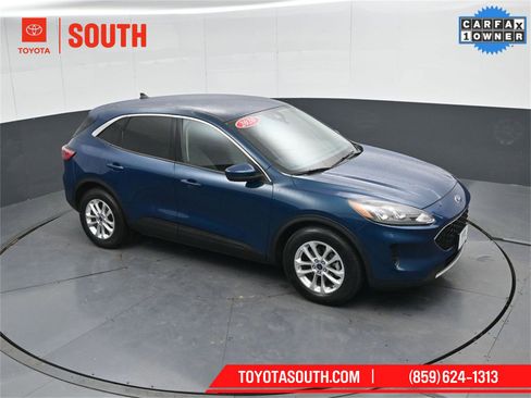 Used 2020 Ford Escape SE image 53