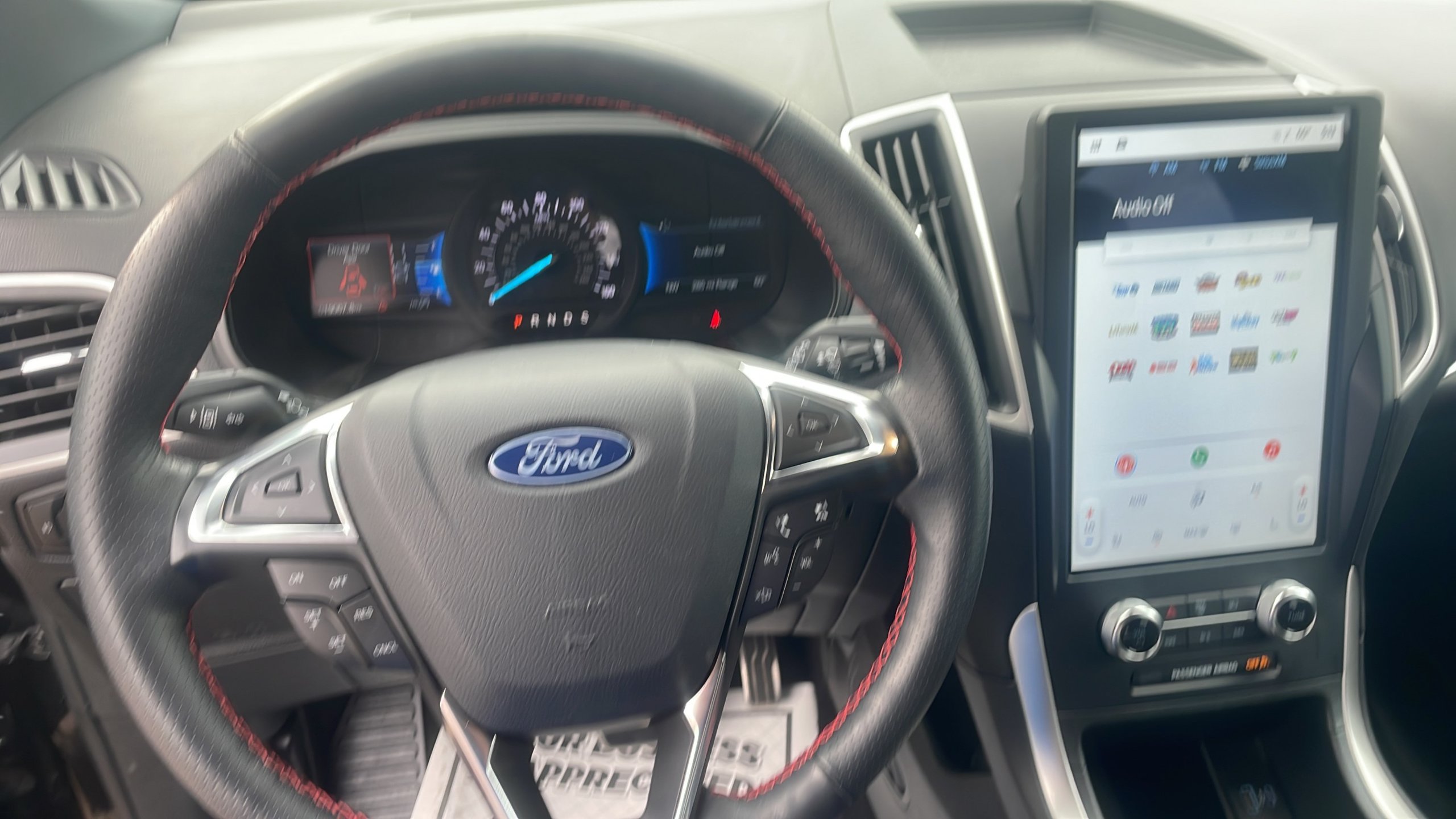 Certified 2024 Ford Edge ST-Line AWD/4WD image 19
