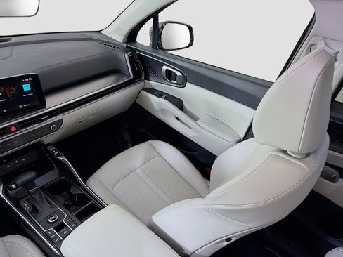 Used 2025 Kia Sorento S w/ Panoramic Sunroof Package FWD image 27