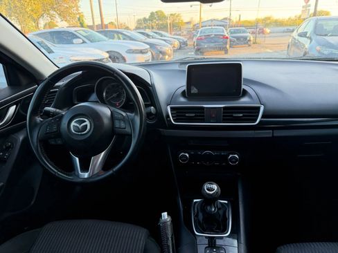 Used 2016 MAZDA MAZDA3 i Touring w/ Popular Equipment Package FWD image 14
