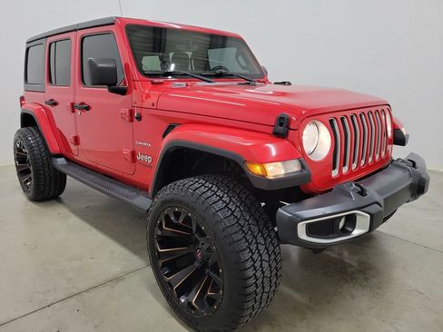 Used 2020 Jeep Wrangler Unlimited Sahara image 4