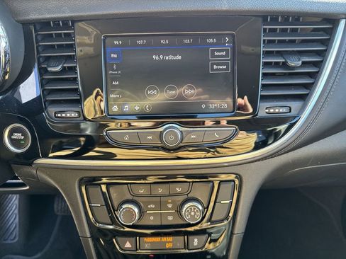 Certified 2022 Buick Encore Preferred image 13