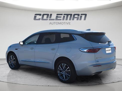 Used 2023 Buick Enclave Premium w/ Experience Buick Package image 3
