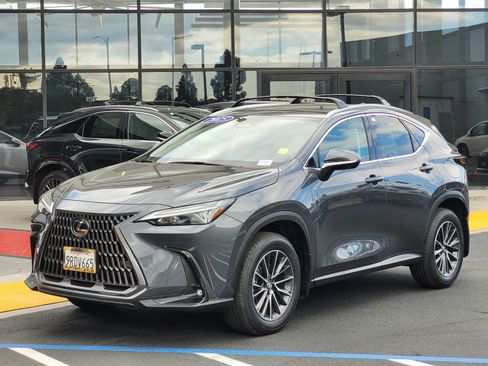 Used 2025 Lexus NX 350h AWD w/ Premium Package image 8