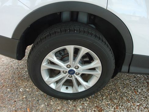Used 2018 Ford Escape SE FWD image 60