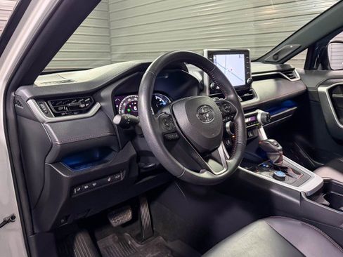 Used 2021 Toyota RAV4 XSE w/ Weather Package image 10