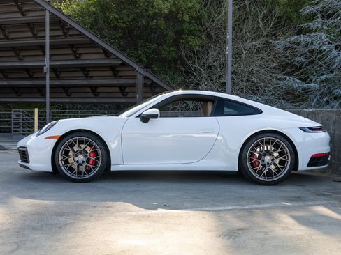 Certified 2020 Porsche 911 Carrera S w/ Premium Package RWD image 2