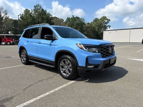 Certified 2024 Honda Passport TrailSport image 4