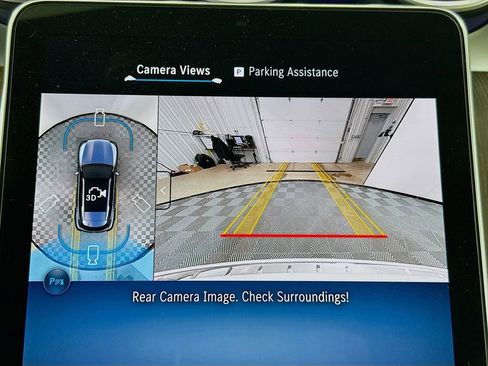 Used 2025 Mercedes-Benz GLC 350e 4MATIC image 14