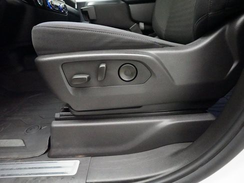 Used 2024 GMC Sierra 1500 Elevation image 28