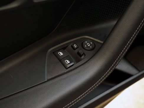 Used 2025 BMW 230i Coupe image 16