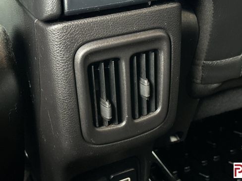 Used 2019 Jeep Compass Latitude image 14