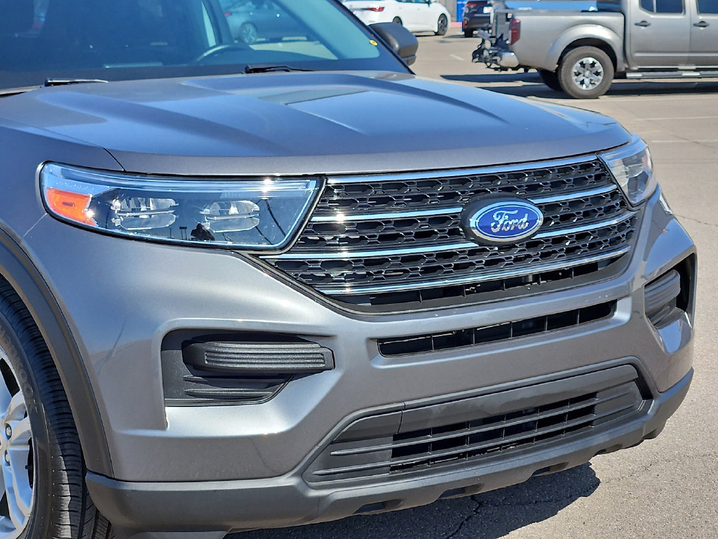 Used 2024 Ford Explorer XLT RWD image 7
