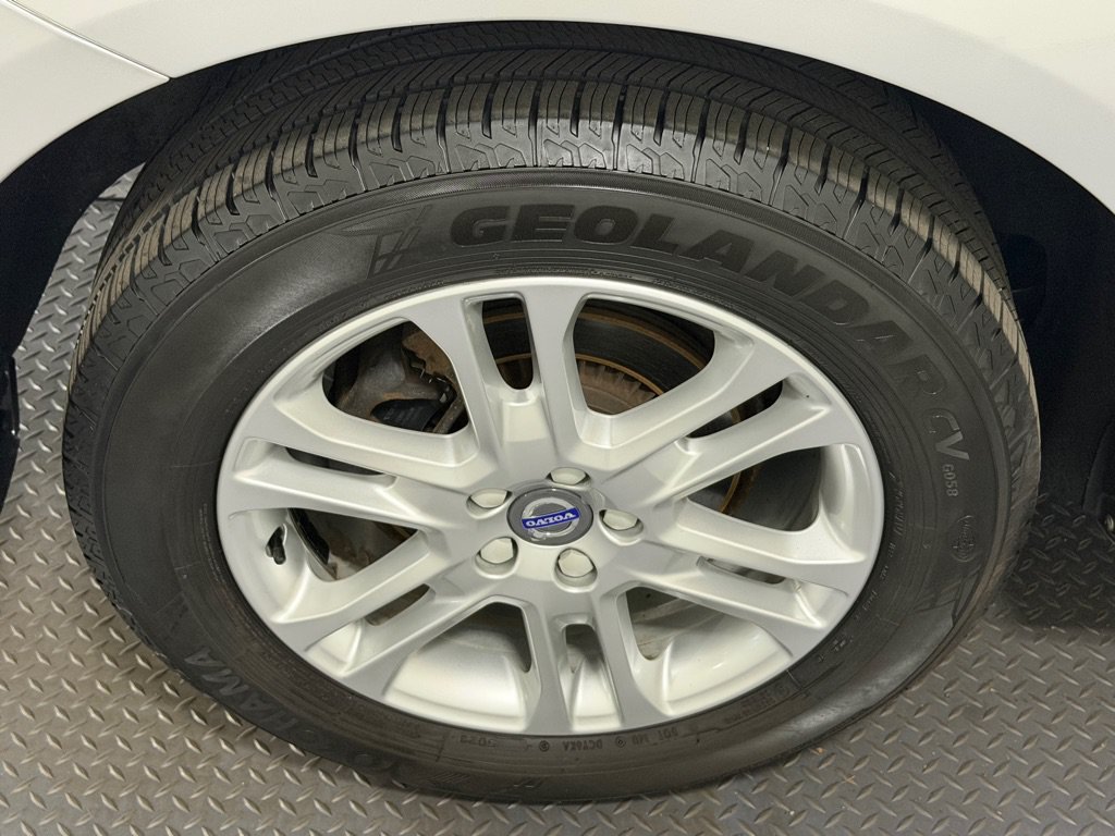 Used 2016 Volvo XC60 T5 Premier w/ Proximity Package AWD/4WD image 19
