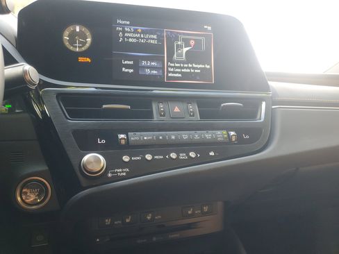 Certified 2022 Lexus ES 350 w/ Premium Package image 26