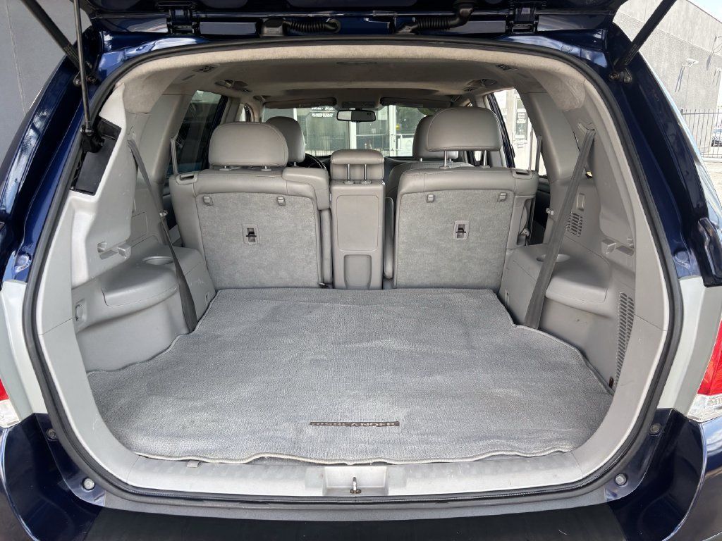 Used 2012 Toyota Highlander SE w/ Tow Pkg FWD image 25