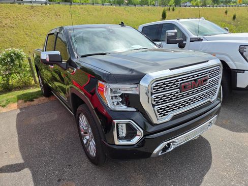 Used 2021 GMC Sierra 1500 Denali w/ Denali Premium Package image 3