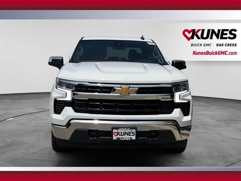Used 2025 Chevrolet Silverado 1500 LT AWD/4WD image 3