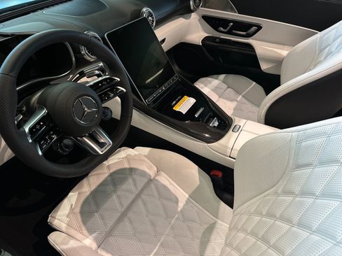 New 2026 Mercedes-Benz SL 55 AMG 4MATIC image 9