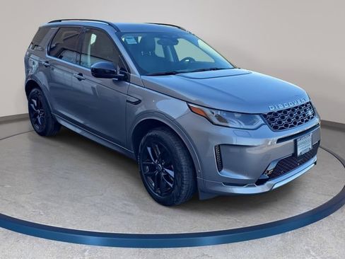 Used 2025 Land Rover Discovery Sport S image 4