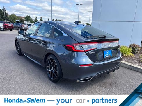 Used 2024 Honda Civic Sport Touring image 4