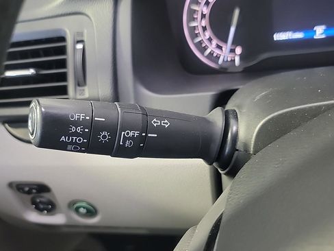 Used 2017 Honda Pilot Touring image 31