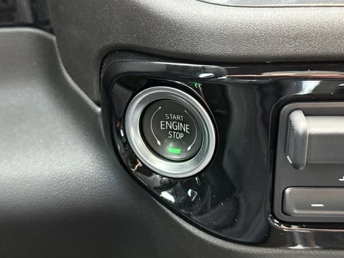 Used 2025 Chevrolet Silverado 1500 High Country w/ High Country Premium Package image 28