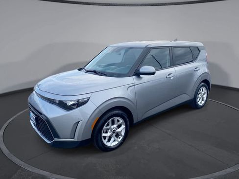 Used 2024 Kia Soul LX w/ Option Group 015 image 1