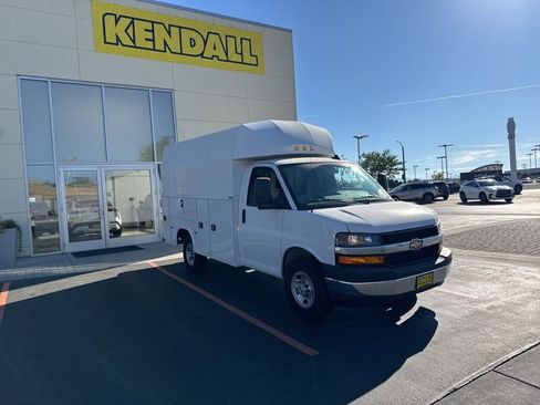 New 2024 Chevrolet Express 3500 w/ Power Convenience Package RWD image 39