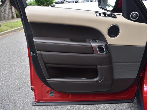 Used 2019 Land Rover Range Rover Sport HSE image 22