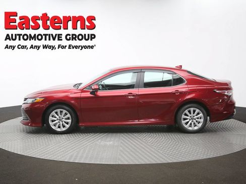 Used 2019 Toyota Camry LE FWD image 57