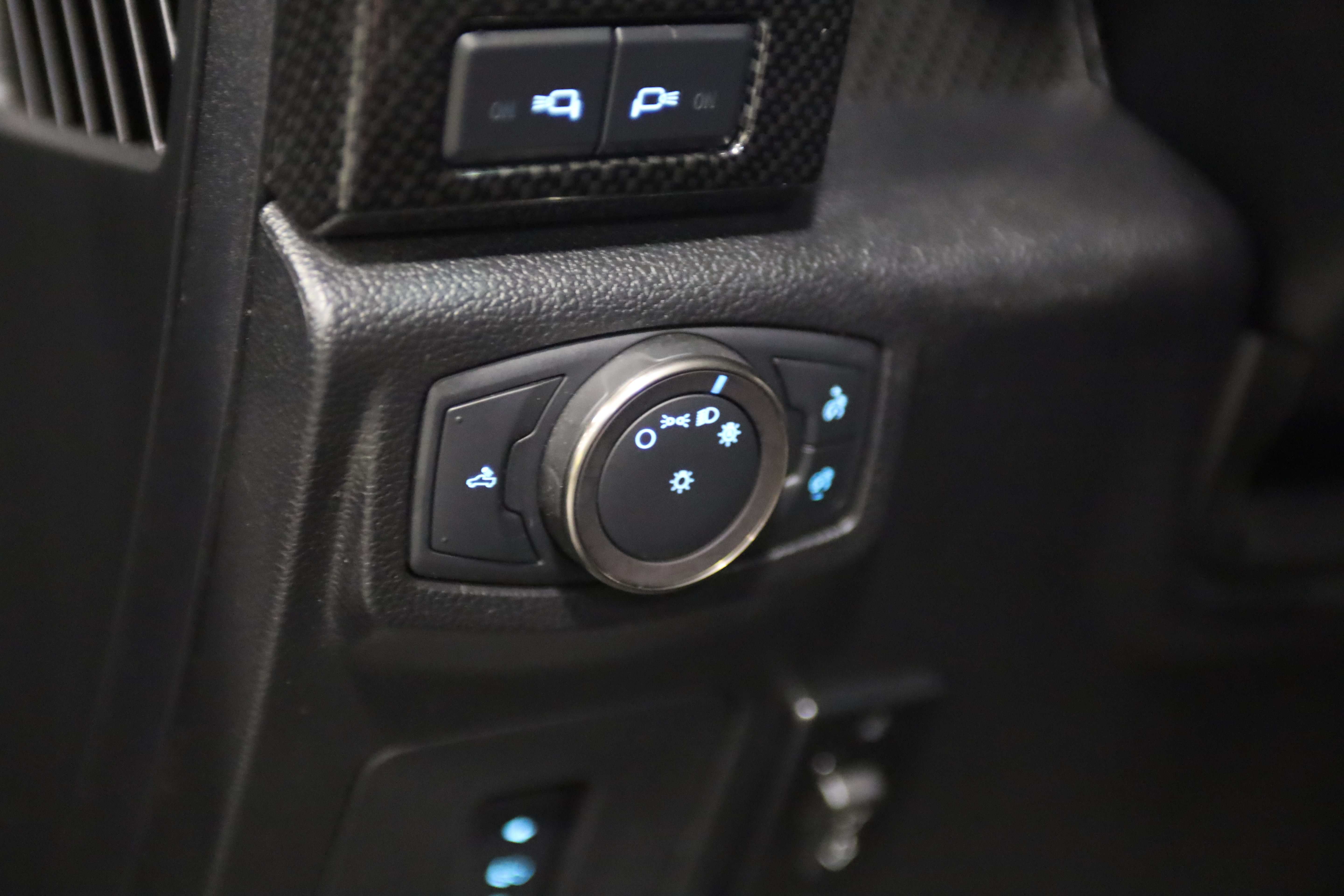 Used 2018 Ford F150 Raptor w/ Equipment Group 802A Luxury AWD/4WD image 22