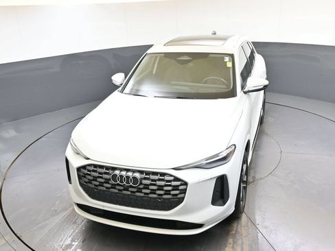 Used 2025 Audi Q5 Premium Plus w/ Premium Plus AWD/4WD image 44