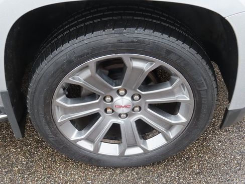 Used 2015 GMC Yukon XL Denali w/ Enhanced Security Package image 12