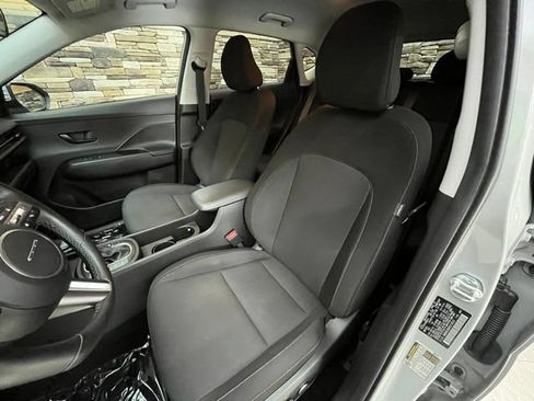 Used 2024 Hyundai Kona SEL AWD/4WD image 32