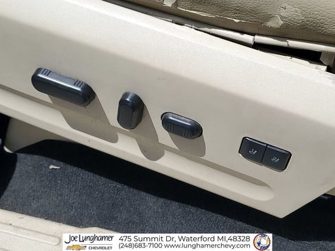 Used 2017 Ford Expedition EL XLT w/ Equipment Group 202A AWD/4WD image 35
