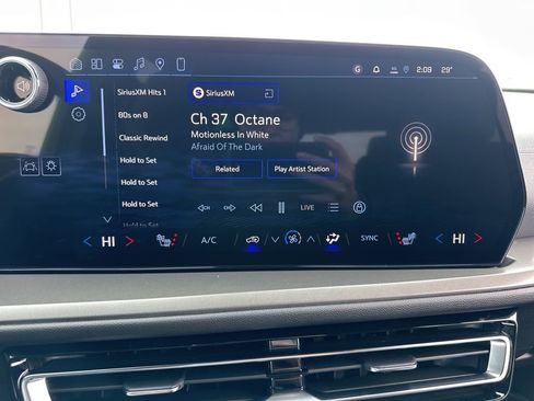 New 2026 Chevrolet Traverse LT w/ Enhanced Driving Package image 46