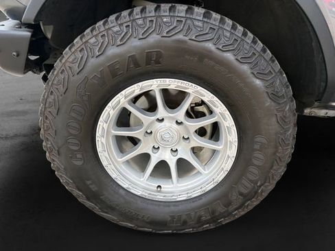 Used 2023 Ford Bronco Wildtrak AWD/4WD image 11