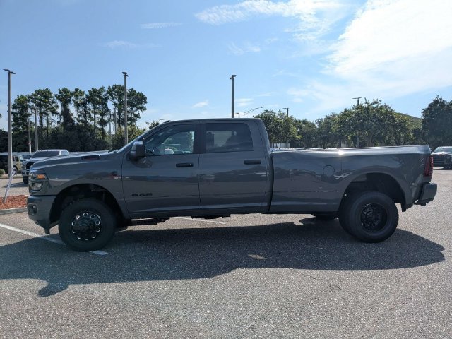 New 2026 RAM 3500 Big Horn AWD/4WD image 7