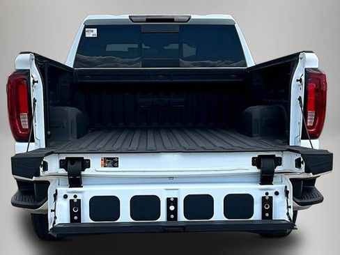 Used 2023 GMC Sierra 1500 SLT w/ SLT Premium Package AWD/4WD image 7