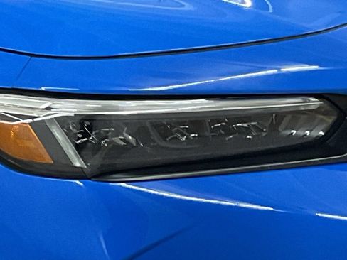 Used 2025 Honda Civic Sport image 29