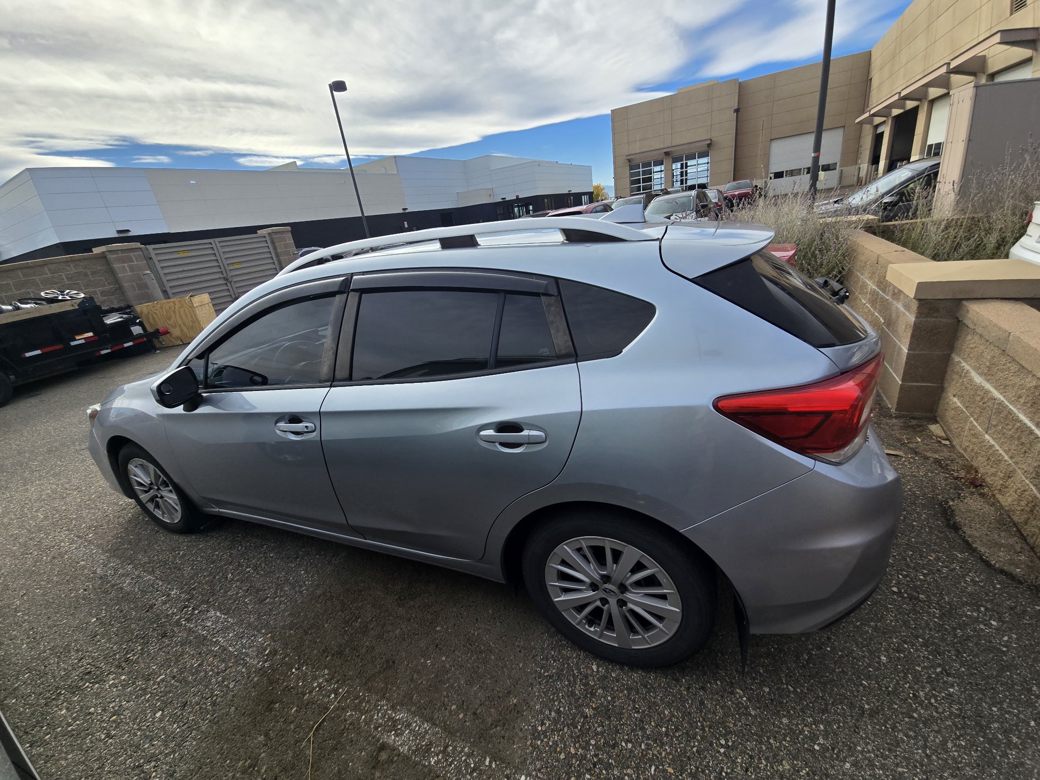 Used 2017 Subaru Impreza 2.0i Premium w/ BSD & Rcta/SRF/Eyesight AWD/4WD image 2
