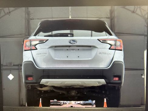 Certified 2024 Subaru Outback Limited image 7