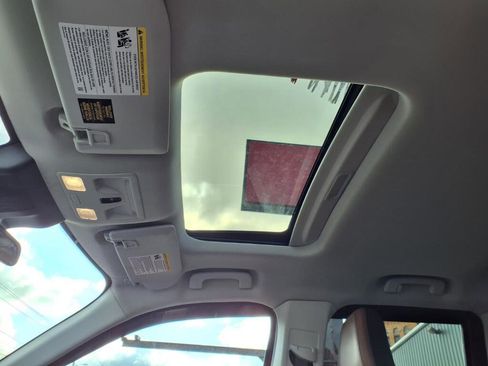 Used 2022 Ford Maverick Lariat w/ Lariat Luxury Package image 17